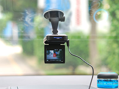 ČIERNA SKRINKA do auta- Minikamera s fotoaparátom do auta s automatickým záznamom
