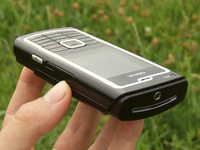 NOKIA N72