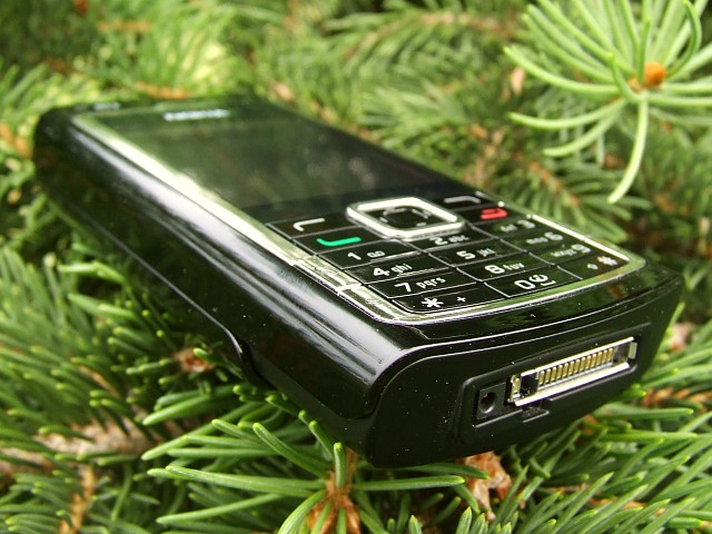 NOKIA N72